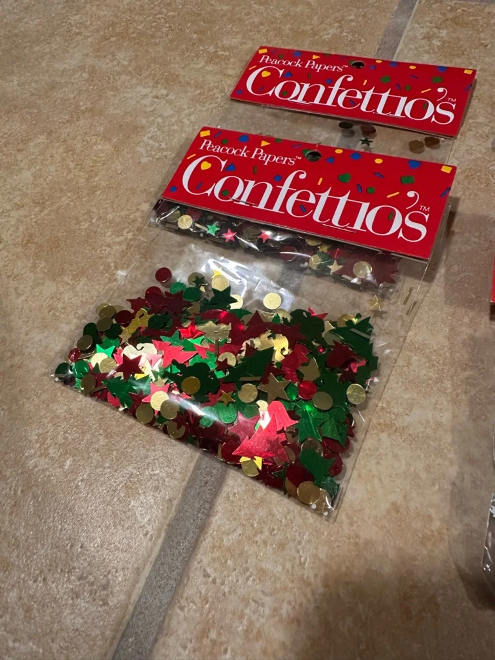 Confetti - Picture 2 of 8